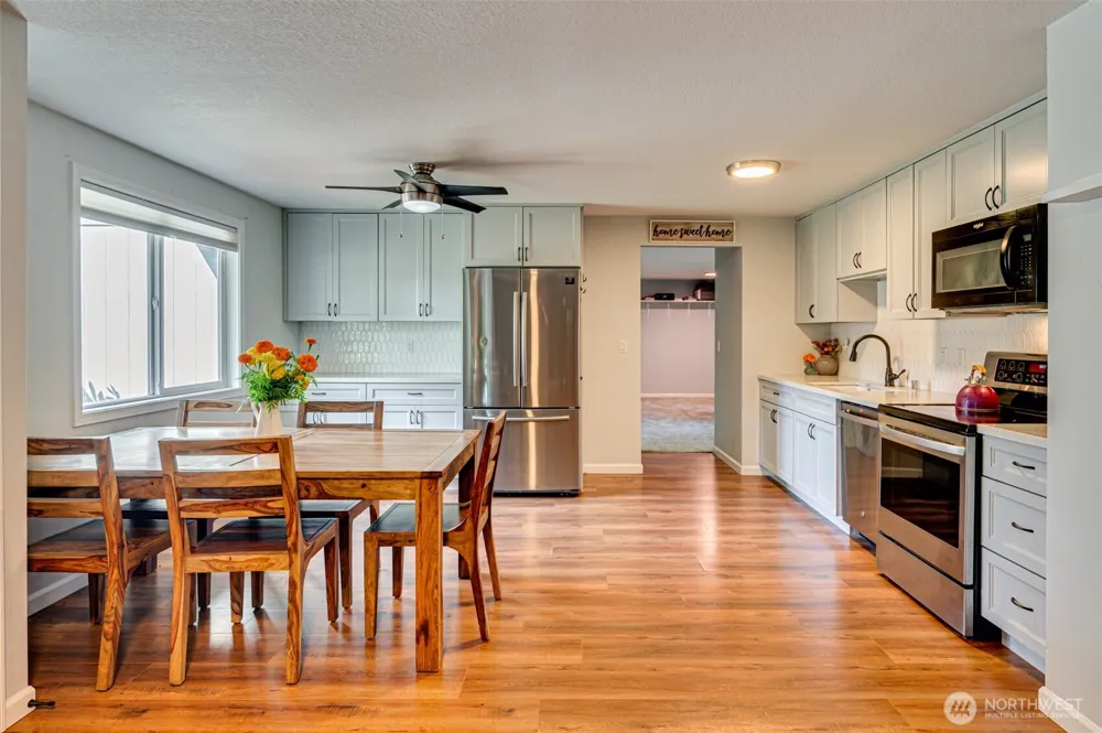 12710 NE 37th Street Vancouver, WA 98682