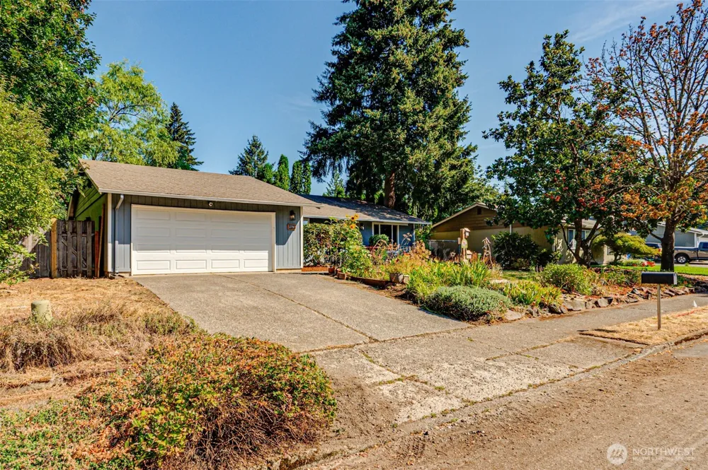 12710 NE 37th Street Vancouver, WA 98682