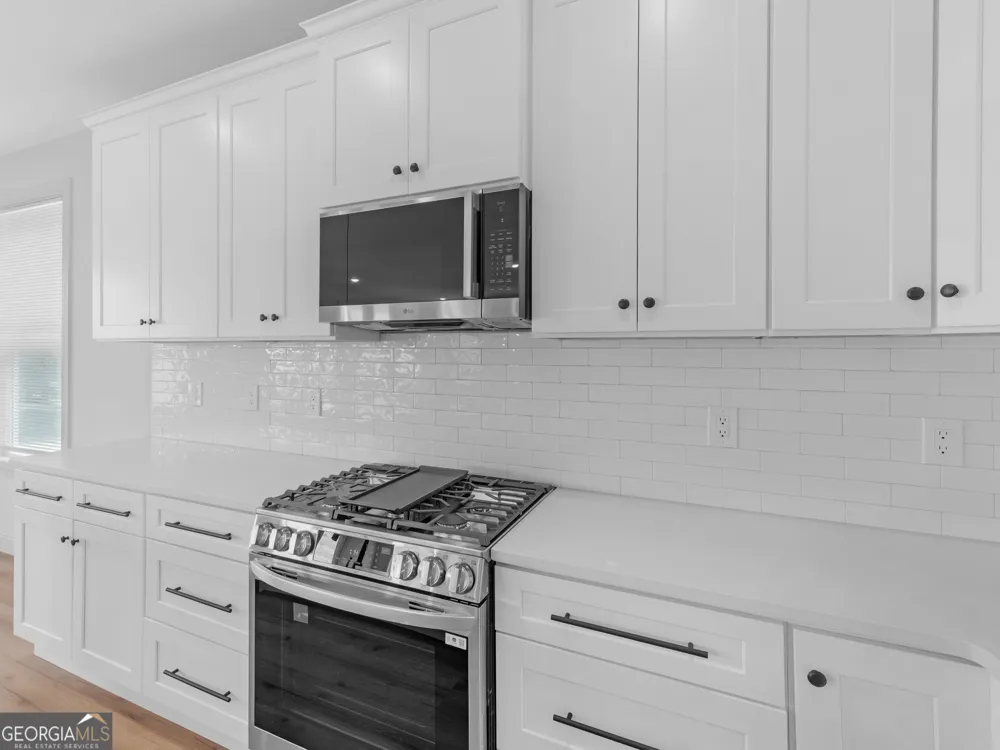 245 Lakeview DR Locust Grove, GA 30248