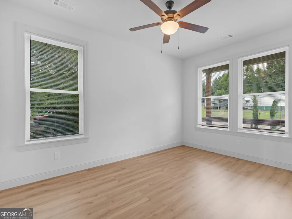 245 Lakeview DR Locust Grove, GA 30248