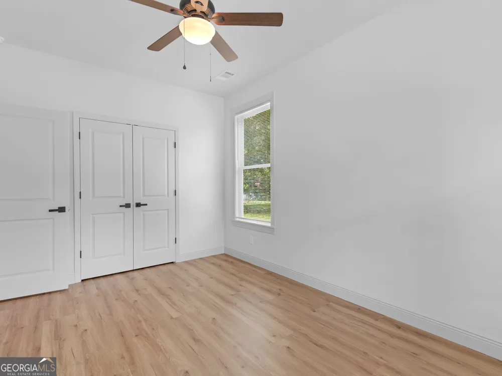 245 Lakeview DR Locust Grove, GA 30248