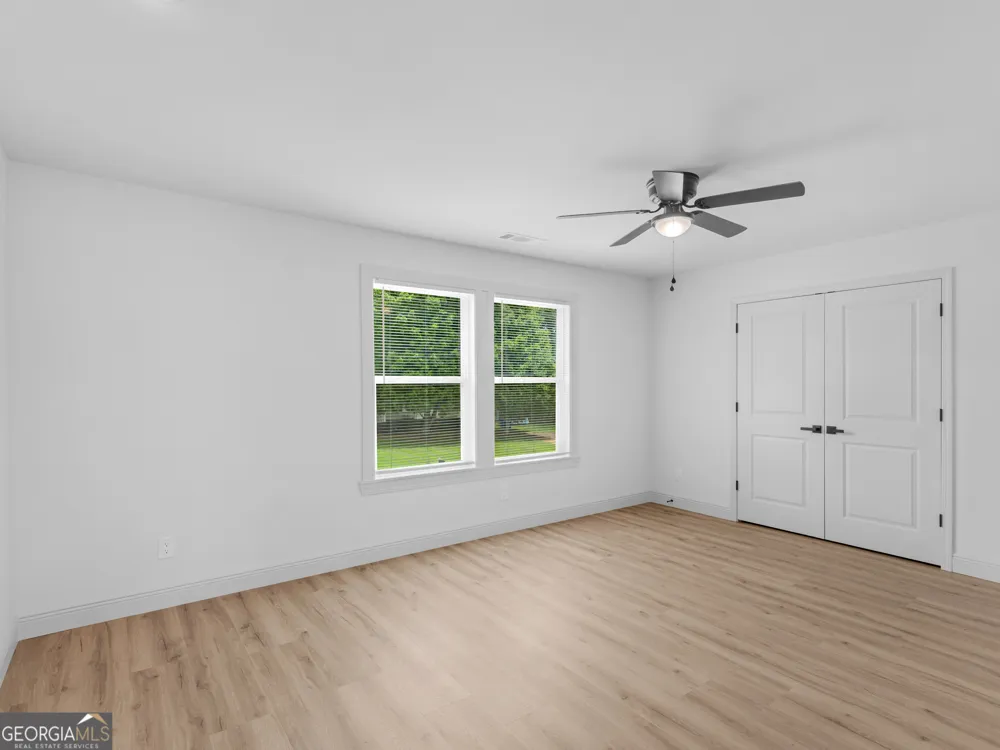 245 Lakeview DR Locust Grove, GA 30248