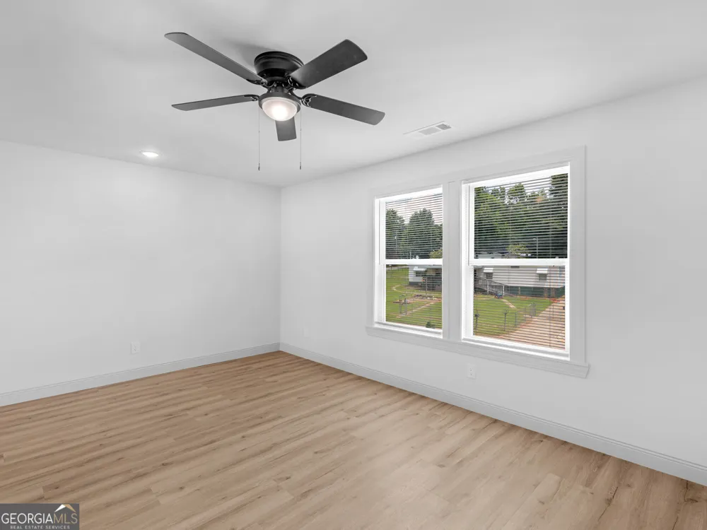 245 Lakeview DR Locust Grove, GA 30248