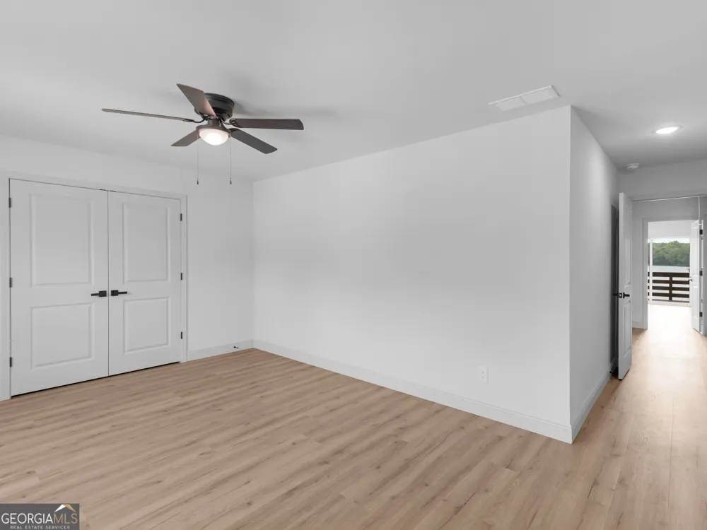 245 Lakeview DR Locust Grove, GA 30248