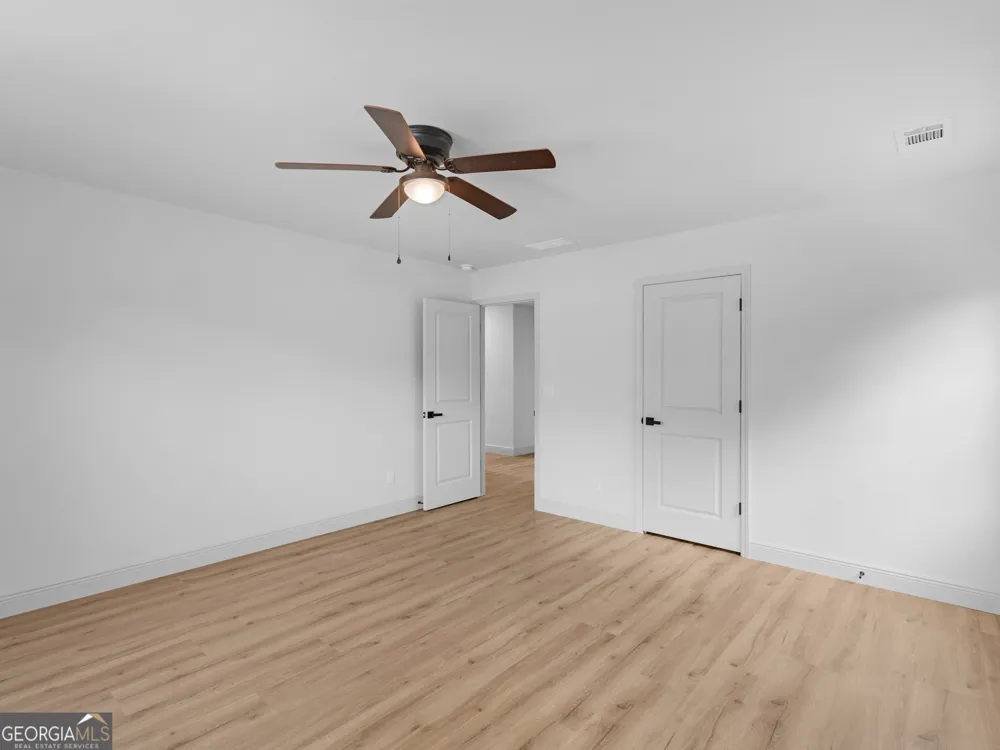 245 Lakeview DR Locust Grove, GA 30248