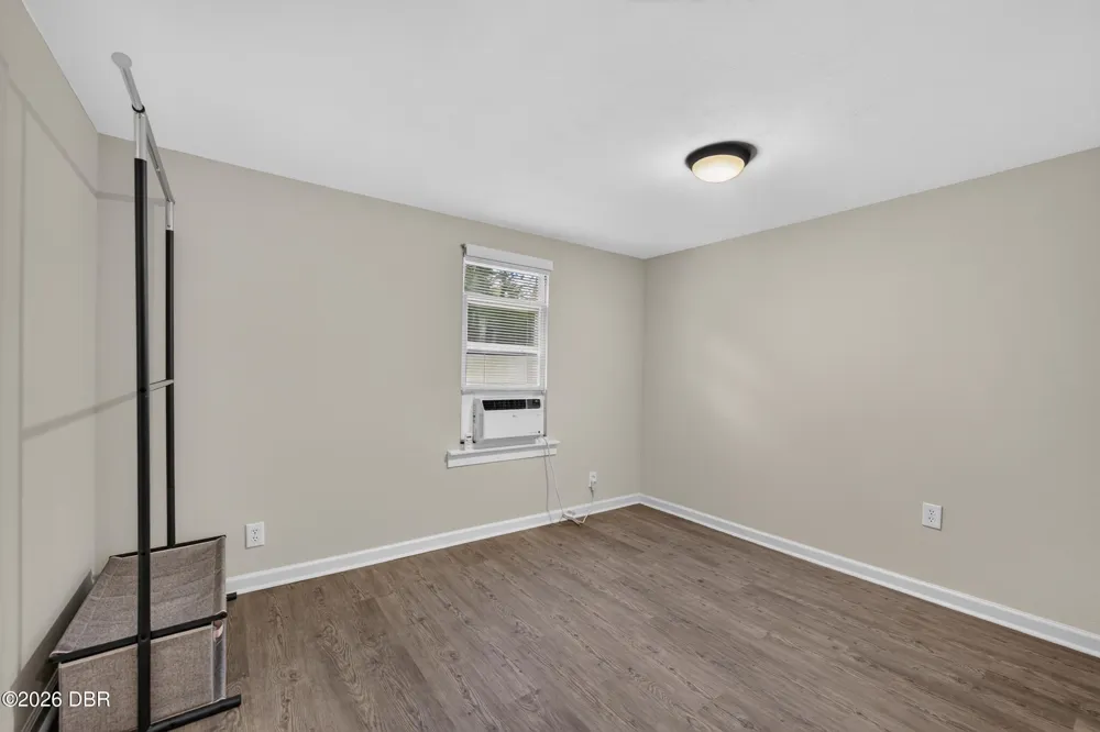718 Avenue A Holly Hill, FL 32117