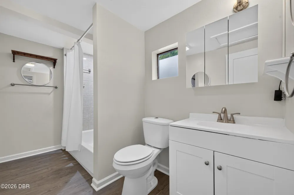 718 Avenue A Holly Hill, FL 32117