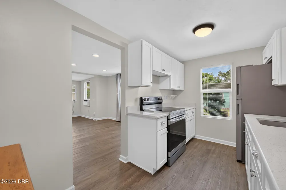 718 Avenue A Holly Hill, FL 32117