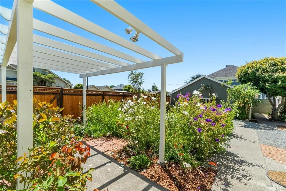 1456 C STREET Eureka, CA 95501