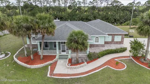 274 Lagoon Street SW