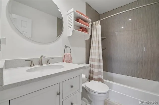 7586 S Cove Circle Centennial, CO 80122