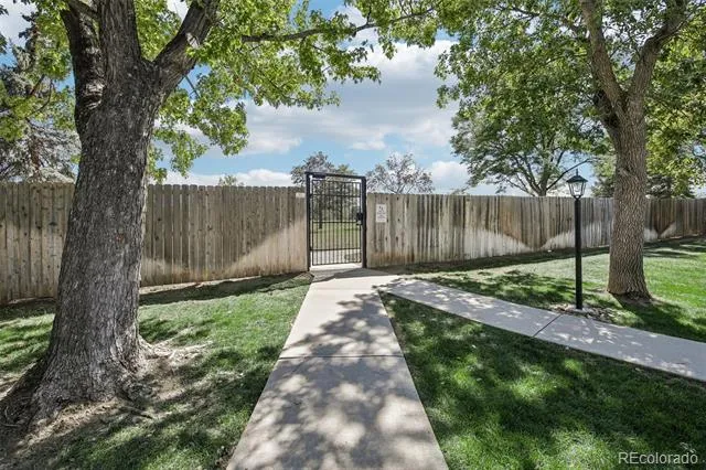 7586 S Cove Circle Centennial, CO 80122