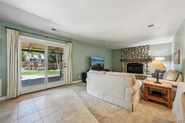 5873 W Maplewood Drive Littleton, CO 80123