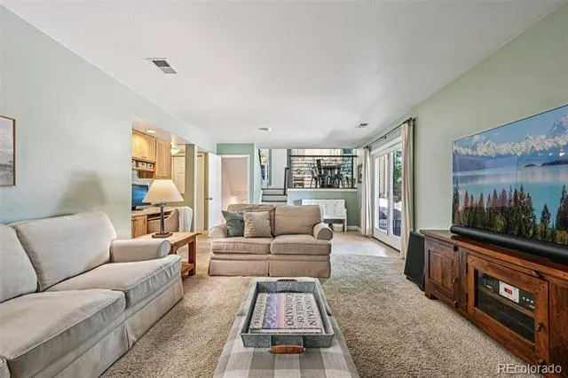 5873 W Maplewood Drive Littleton, CO 80123
