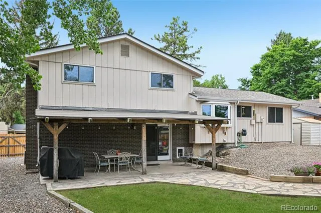 5873 W Maplewood Drive Littleton, CO 80123