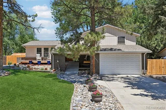 5873 W Maplewood Drive Littleton, CO 80123