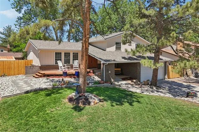 5873 W Maplewood Drive Littleton, CO 80123