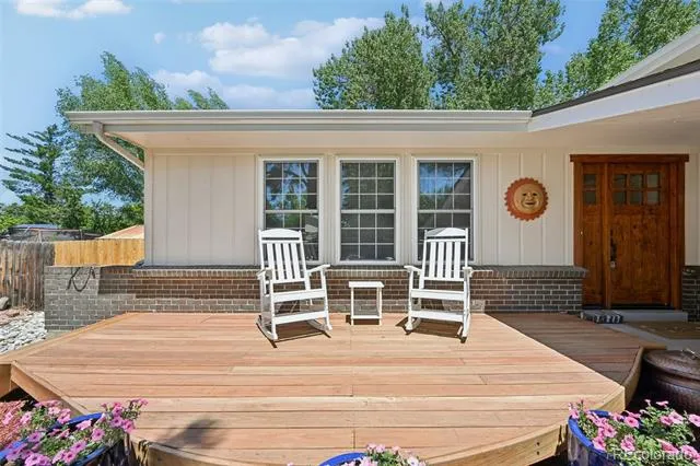 5873 W Maplewood Drive Littleton, CO 80123