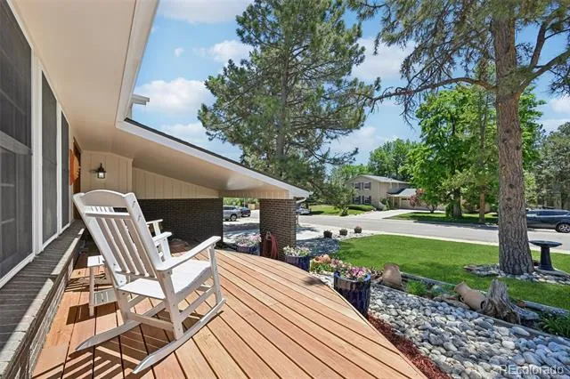 5873 W Maplewood Drive Littleton, CO 80123