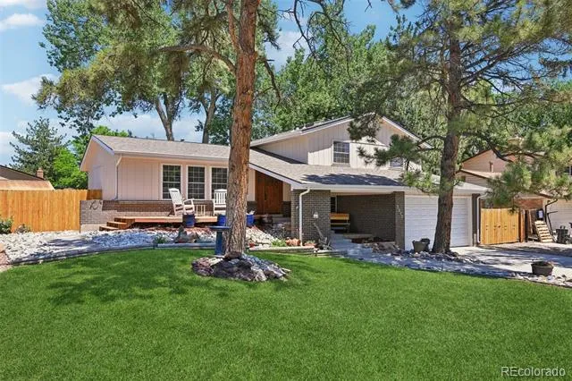 5873 W Maplewood Drive Littleton, CO 80123