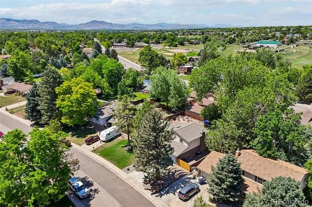 5873 W Maplewood Drive Littleton, CO 80123