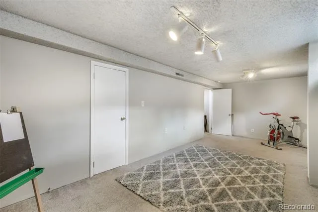 480 S Newland Street Lakewood, CO 80226