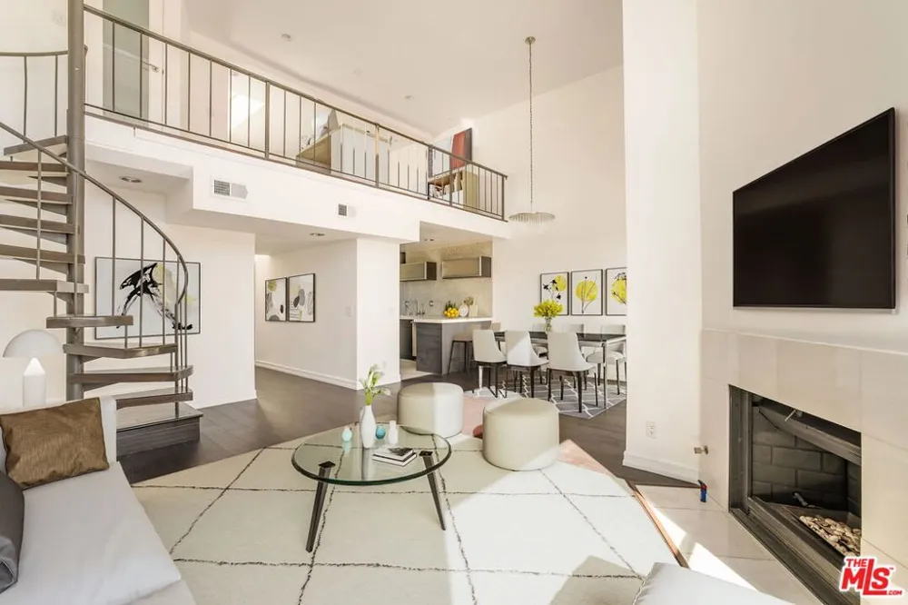 1129 Larrabee Street #14 West Hollywood, CA 90069