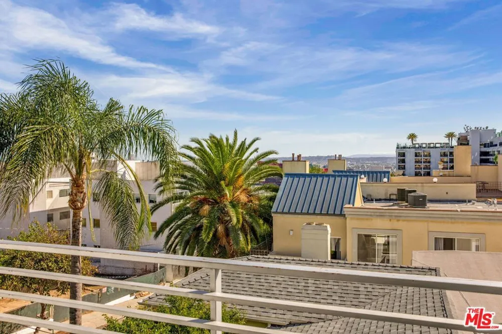1129 Larrabee Street #14 West Hollywood, CA 90069
