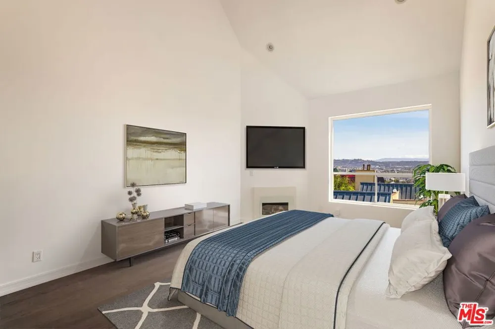 1129 Larrabee Street #14 West Hollywood, CA 90069