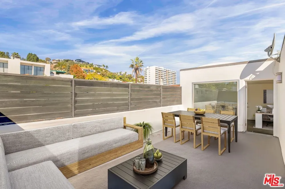 1129 Larrabee Street #14 West Hollywood, CA 90069
