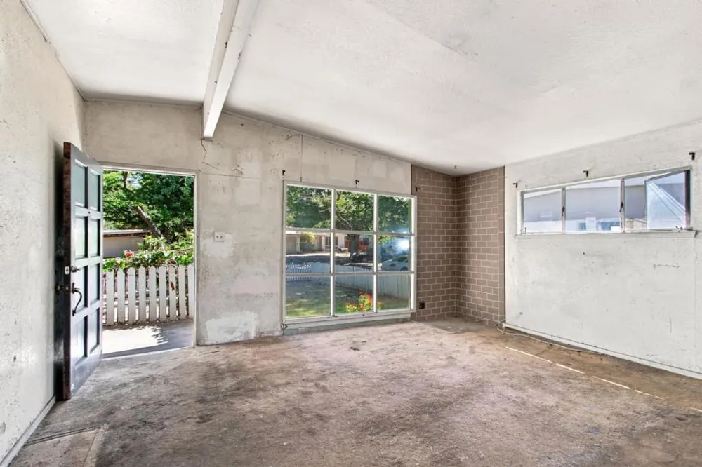 1561 Cross Way San Jose, CA 95125