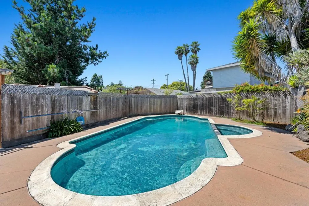 1024 Webster Street Santa Cruz, CA 95062