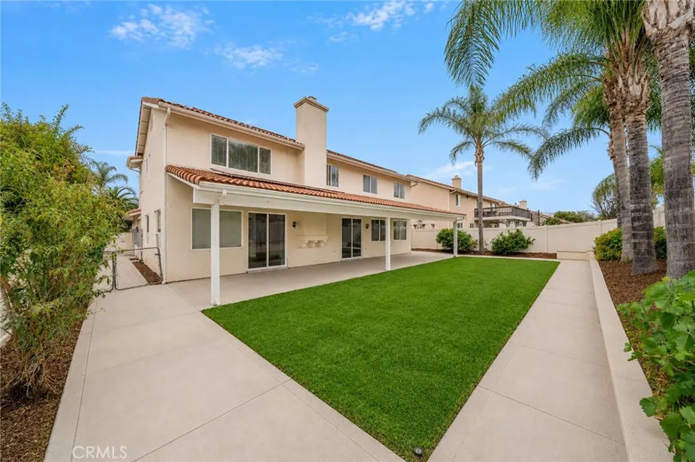 24320 Calle Estancia Murrieta, CA 92562