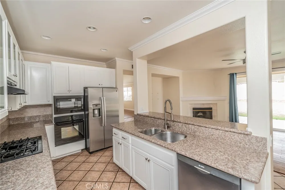 24320 Calle Estancia Murrieta, CA 92562