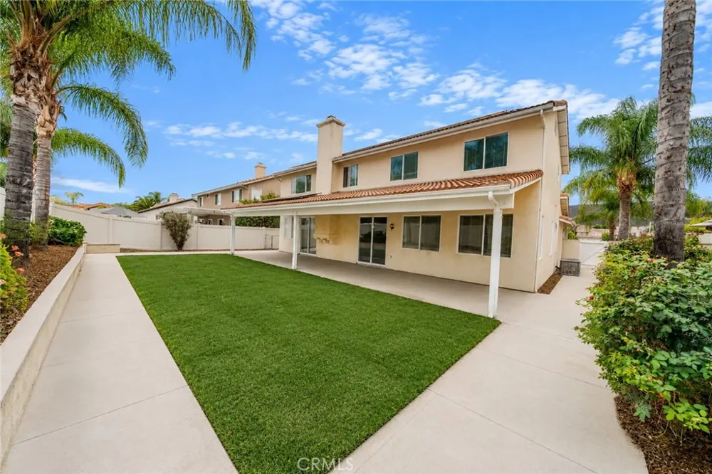 24320 Calle Estancia Murrieta, CA 92562