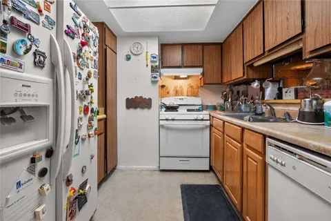 8847 Willis Avenue #16