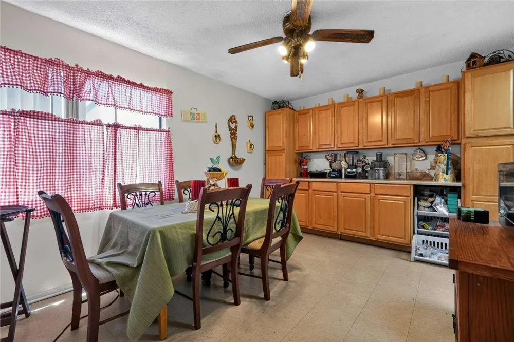 8847 Willis Avenue #B-8 Panorama City, CA 91402