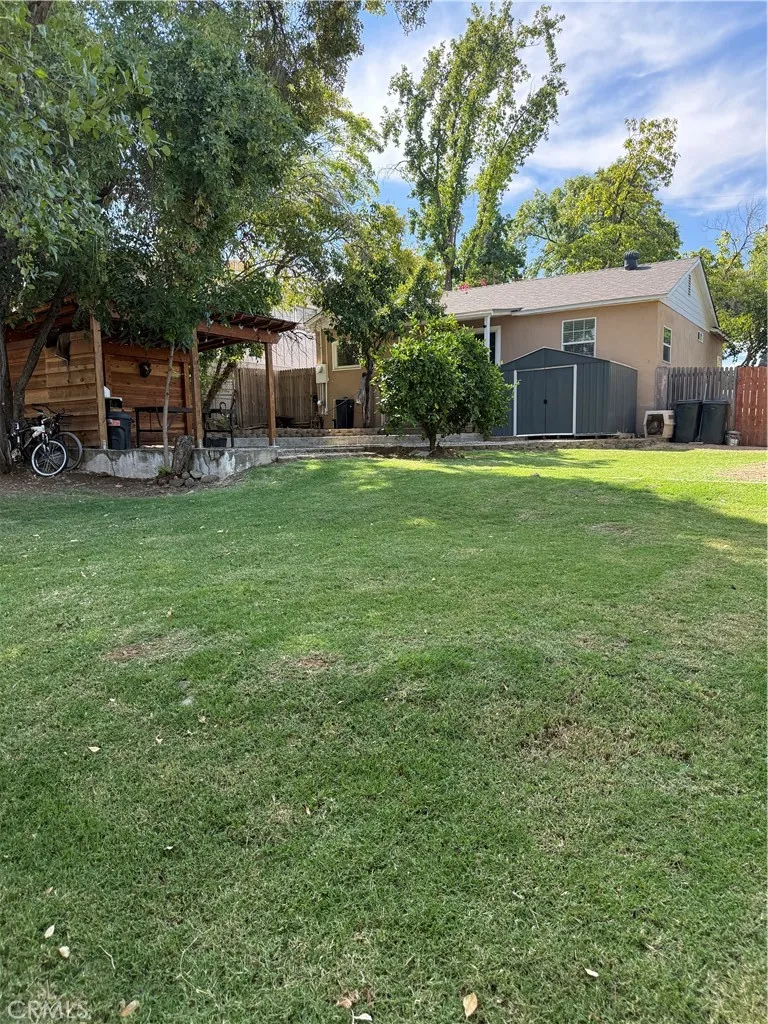 15 Oak Park Way Oroville, CA 95966