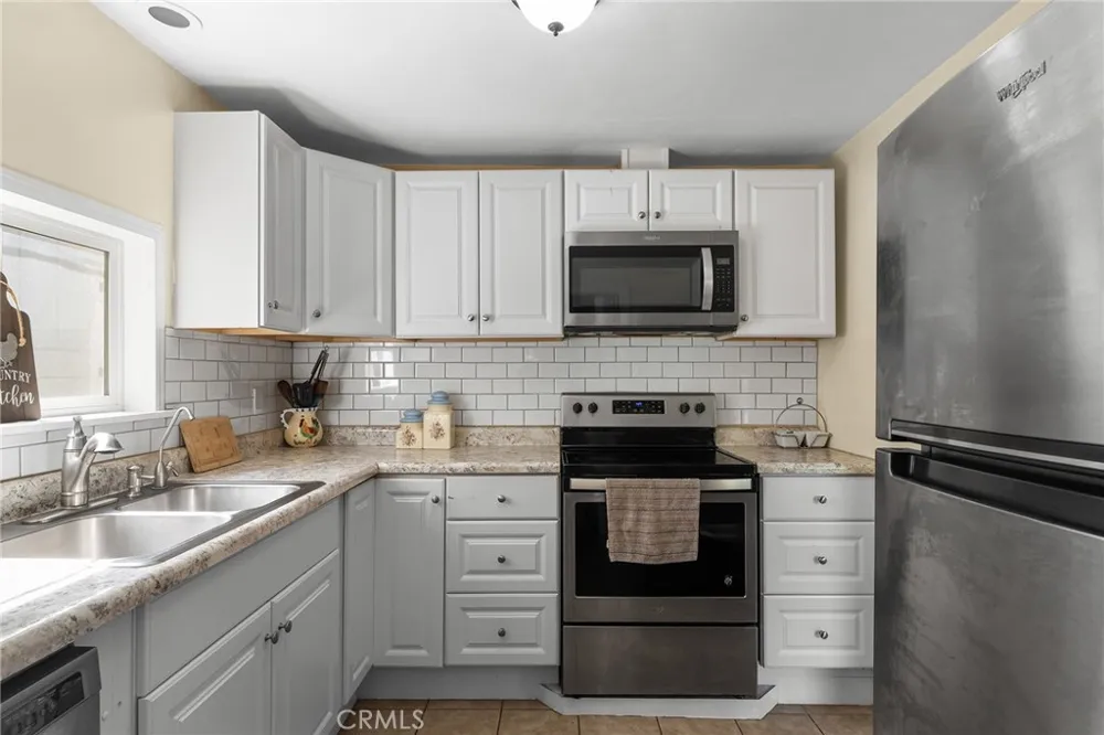 15 Oak Park Way Oroville, CA 95966