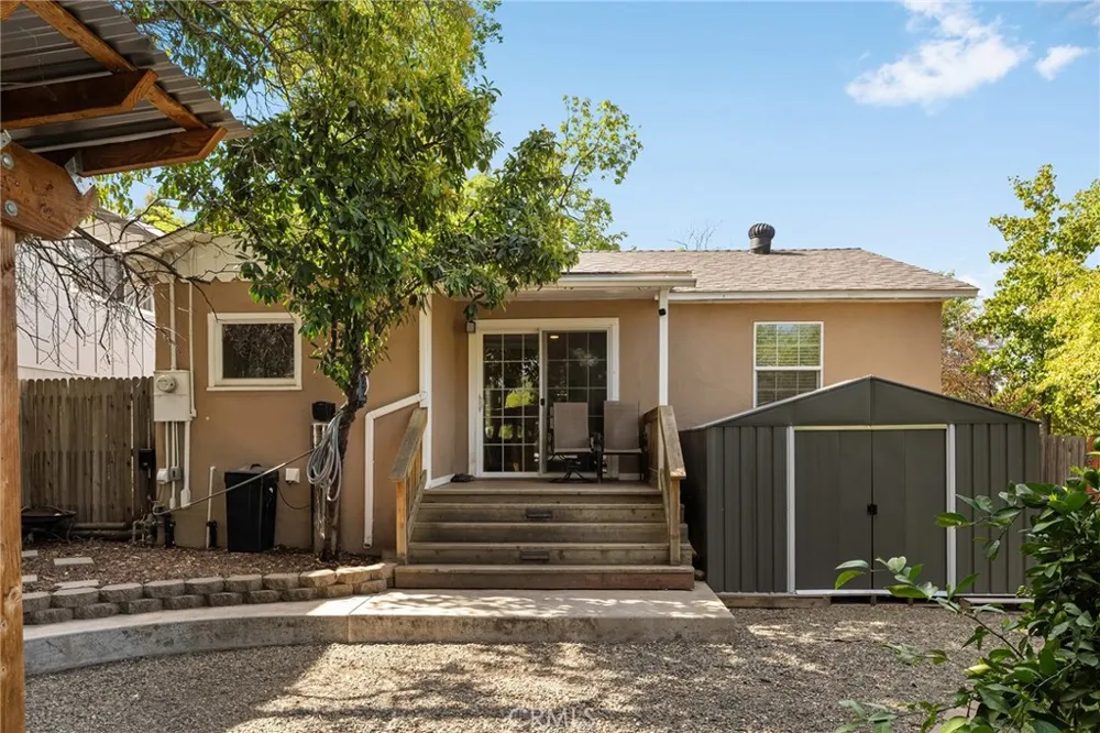 15 Oak Park Way Oroville, CA 95966