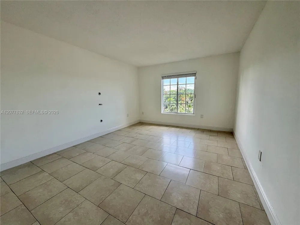 4920 NW 79th Ave #313 Doral, FL 33166