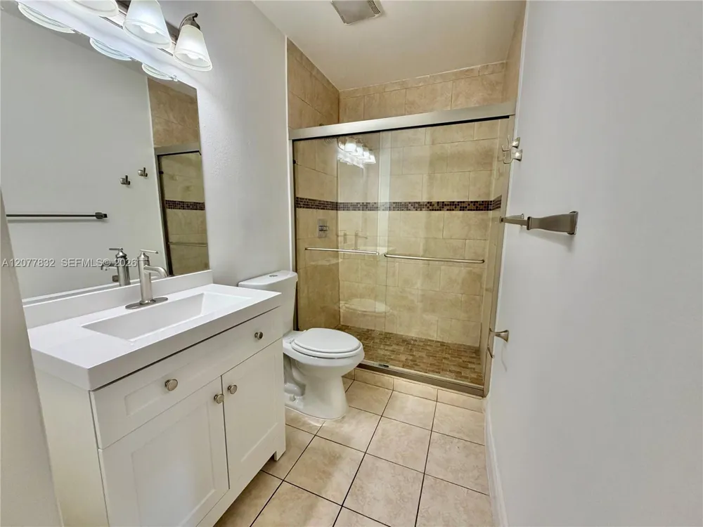 4920 NW 79th Ave #313 Doral, FL 33166