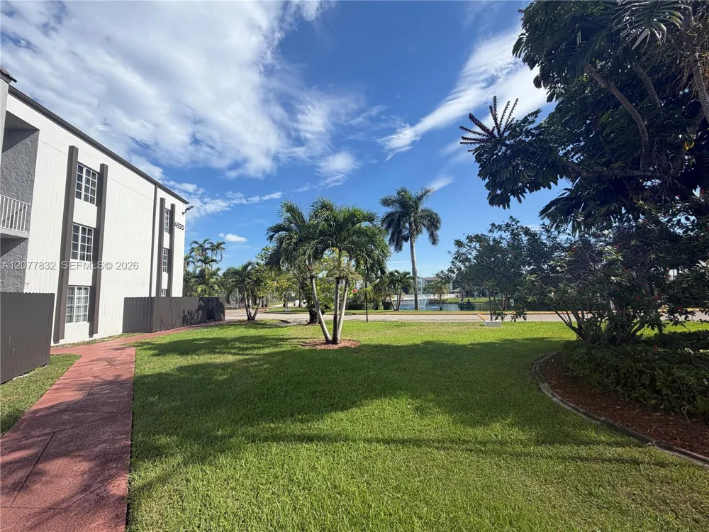 4920 NW 79th Ave #313 Doral, FL 33166