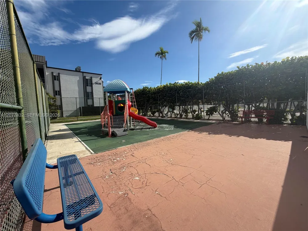 4920 NW 79th Ave #313 Doral, FL 33166