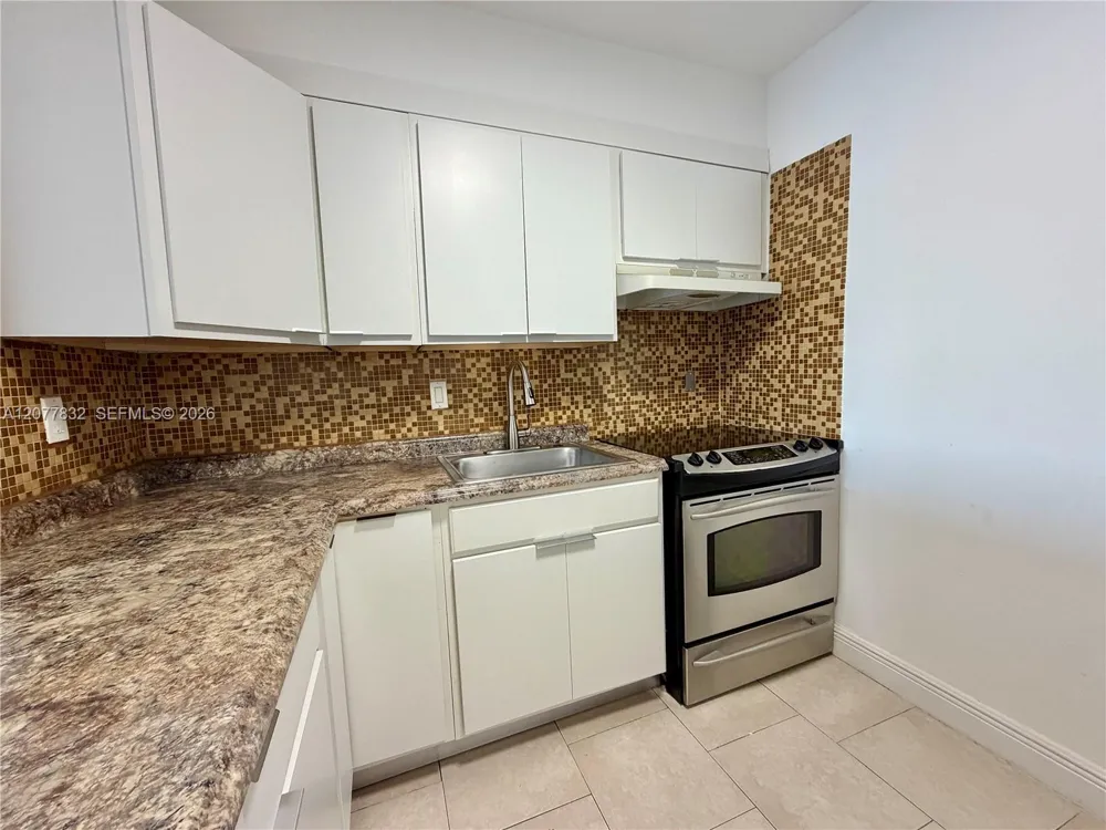 4920 NW 79th Ave #313 Doral, FL 33166