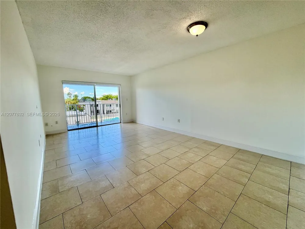 4920 NW 79th Ave #313 Doral, FL 33166