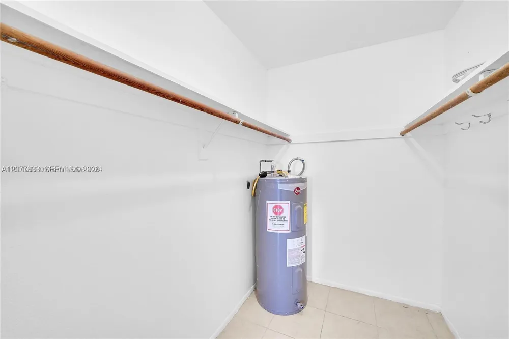 1050 E Sample Rd #309 Pompano Beach, FL 33064