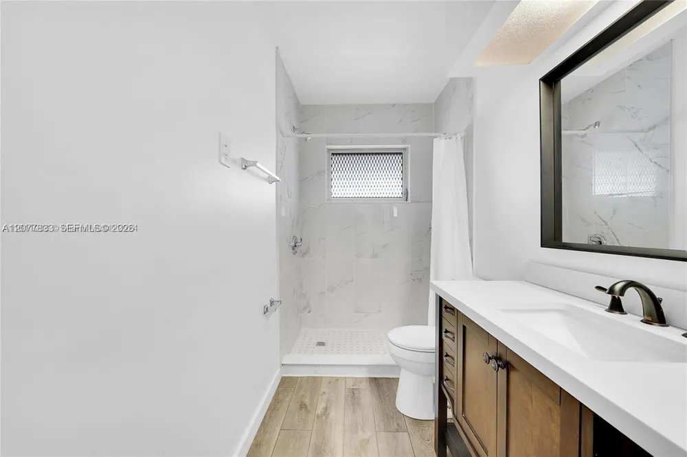 1050 E Sample Rd #309 Pompano Beach, FL 33064