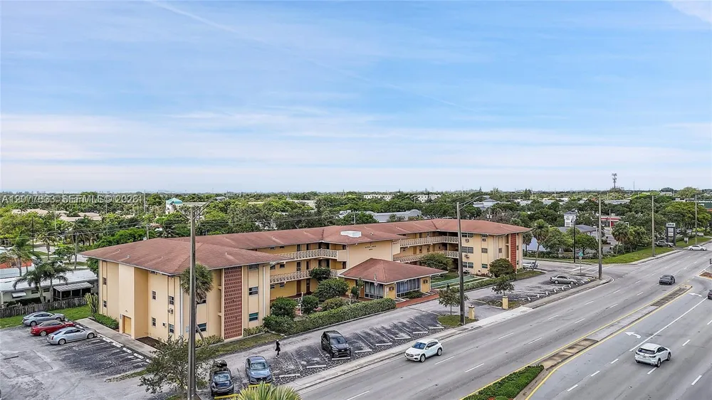 1050 E Sample Rd #309 Pompano Beach, FL 33064