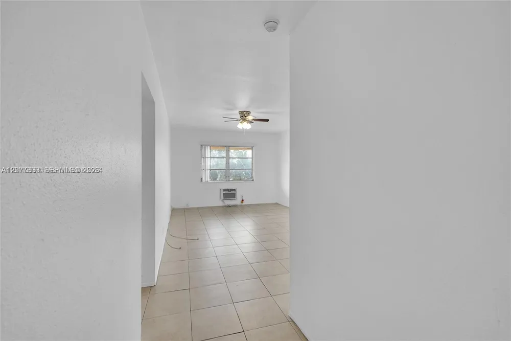 1050 E Sample Rd #309 Pompano Beach, FL 33064
